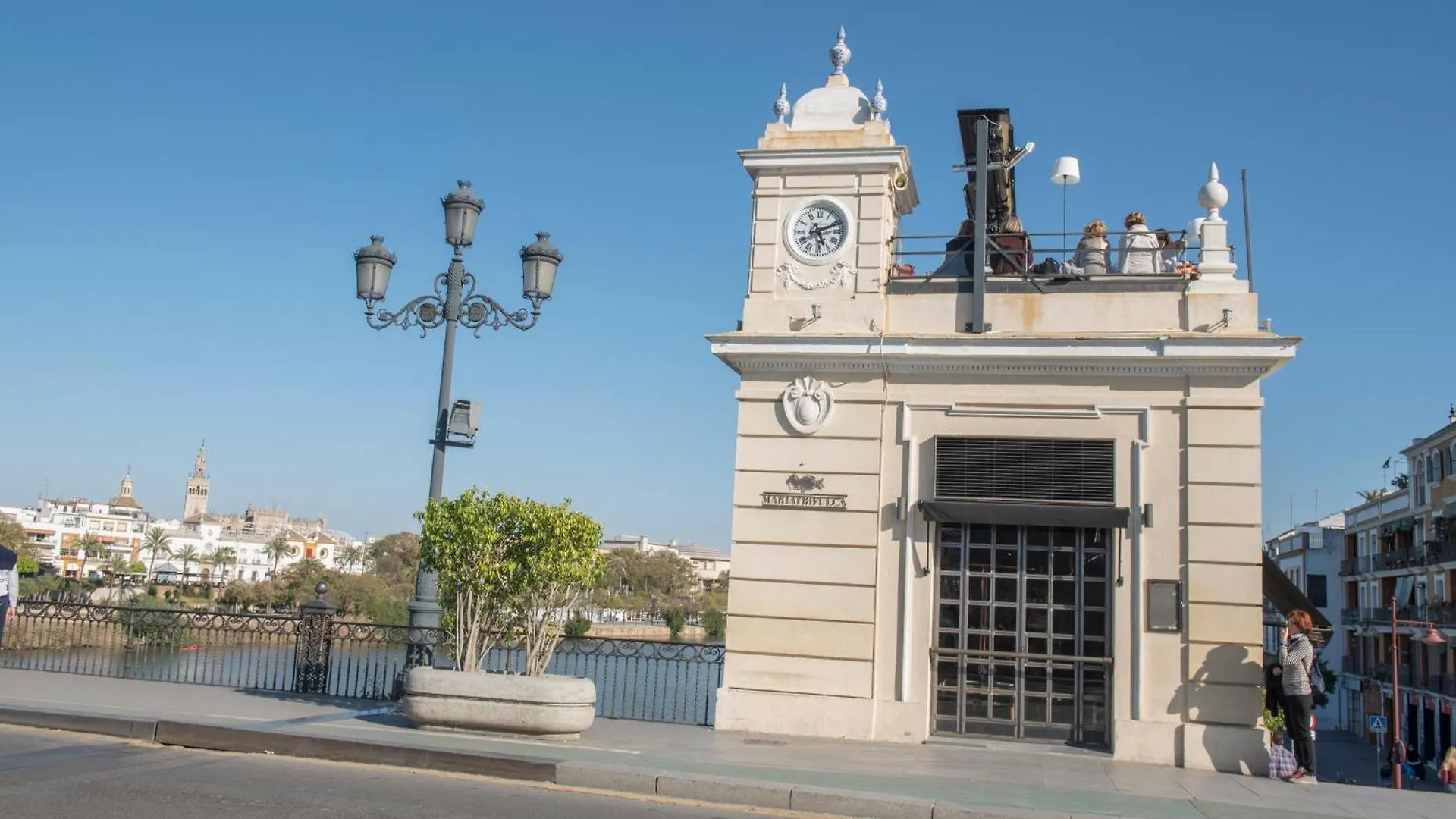 Apartamentos Luxury Puente De Triana Seville Apartment