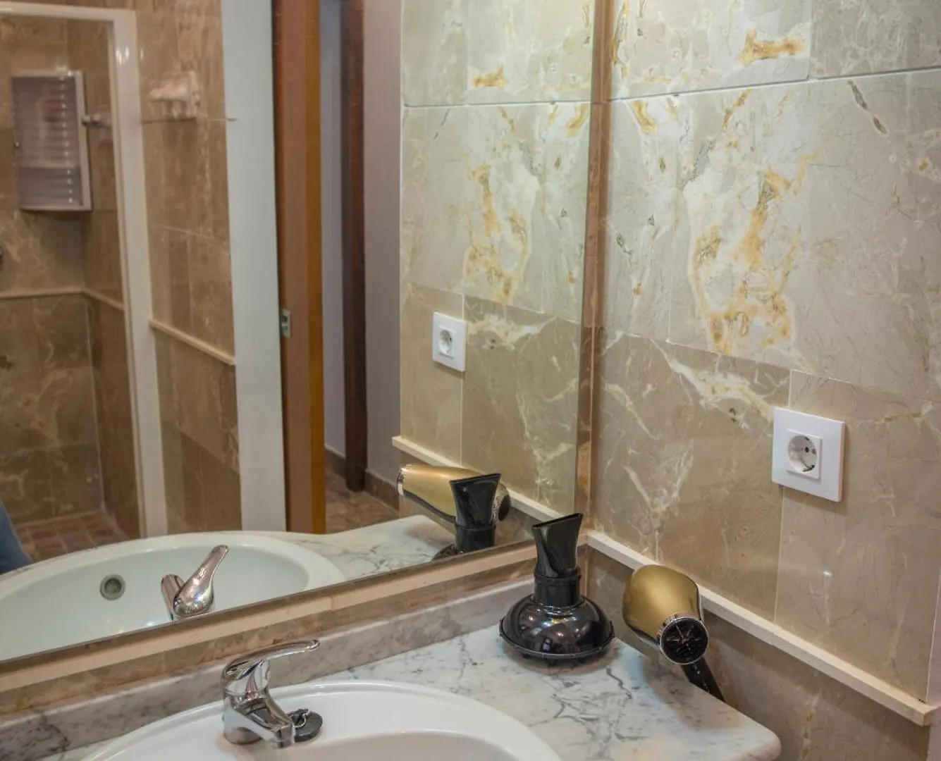 Apartamentos Luxury Puente De Triana Seville