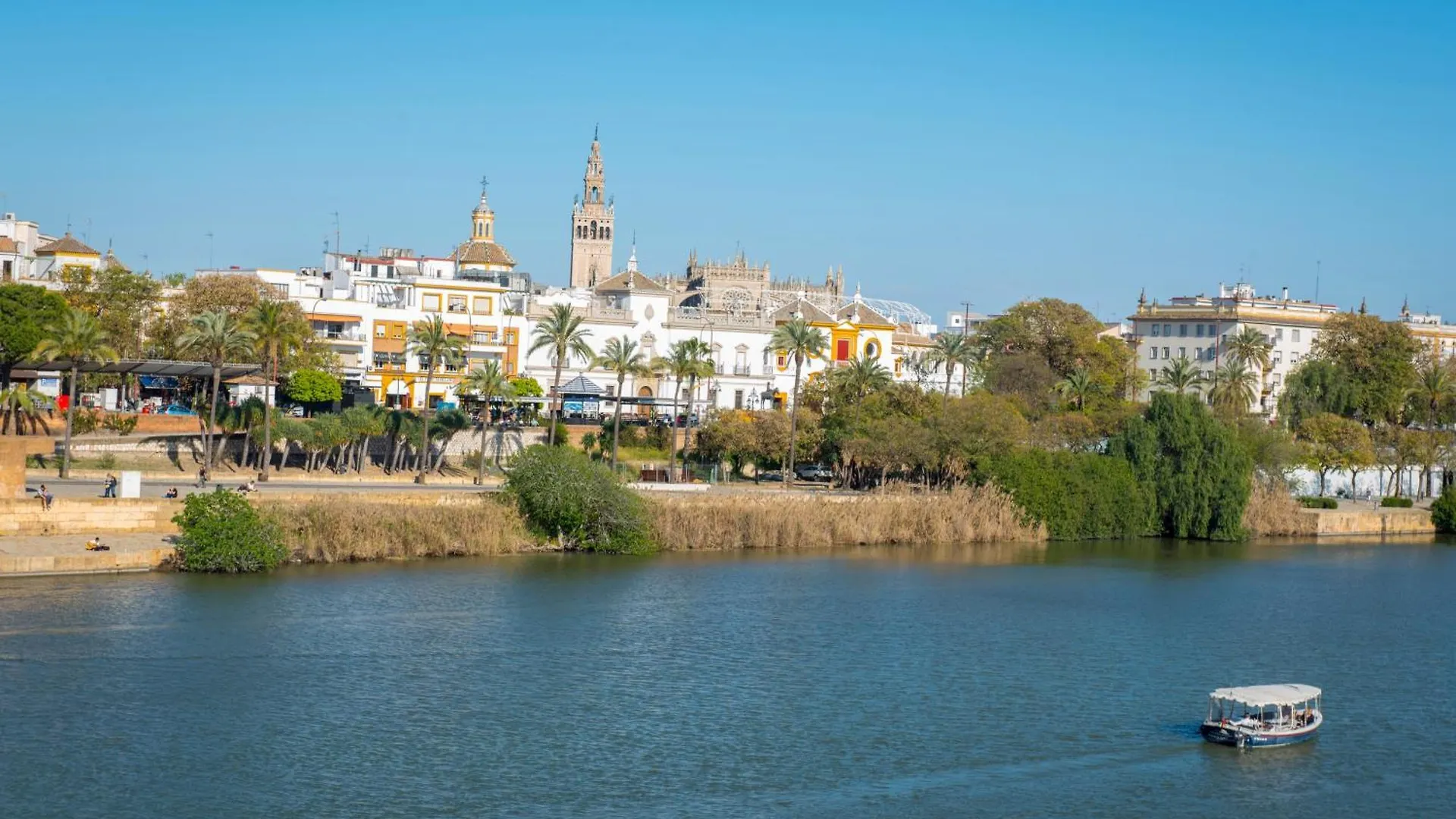 Apartamentos Luxury Puente De Triana Seville Spain