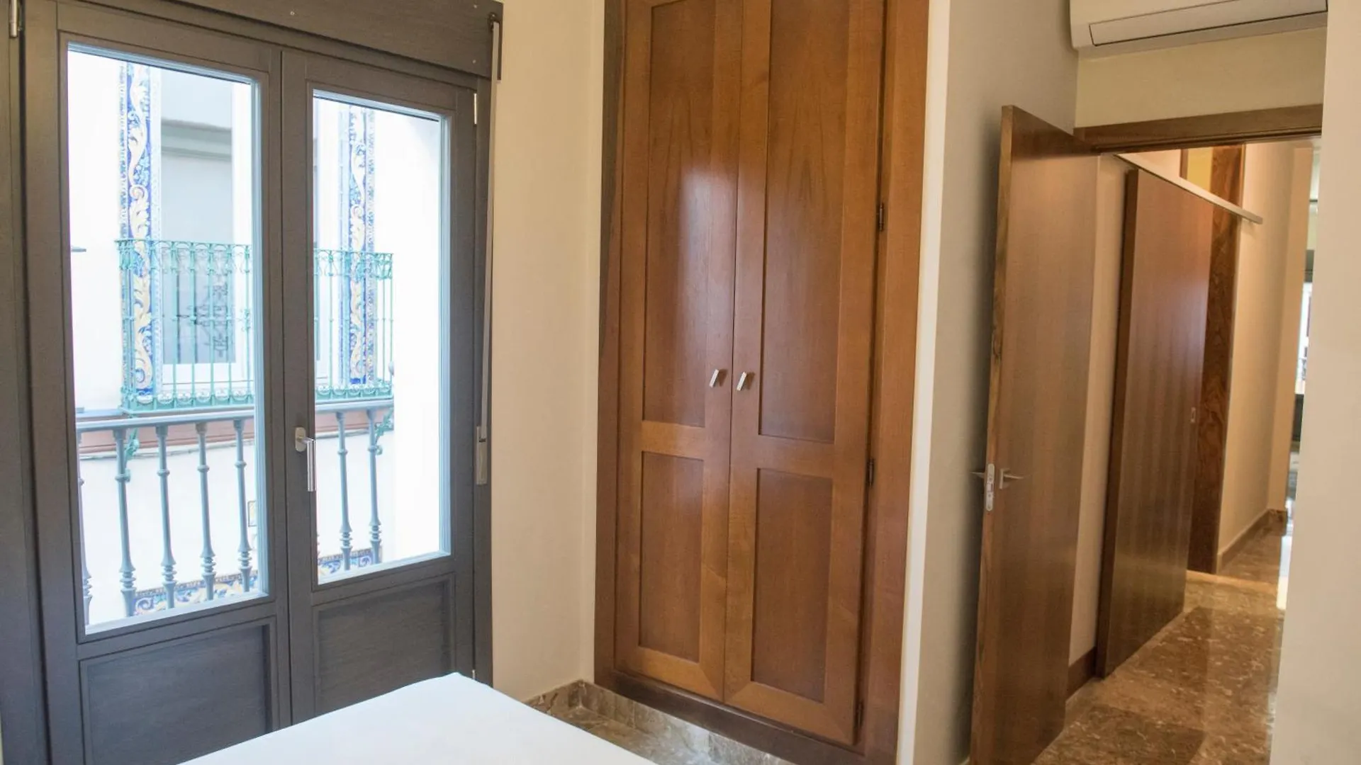Apartamentos Luxury Puente De Triana Seville Apartment